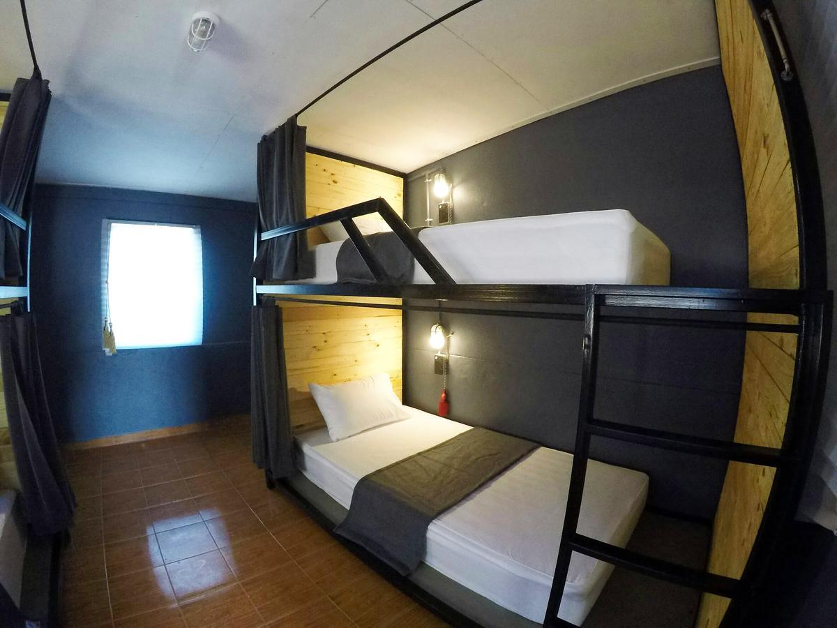 Bandai Hostel Pak Kret Exterior foto